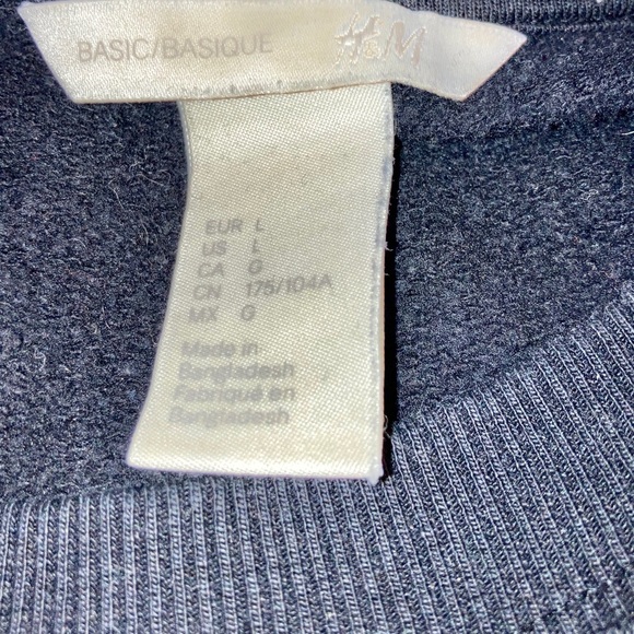 H&M Black Crew Neck - Picture 3 of 3